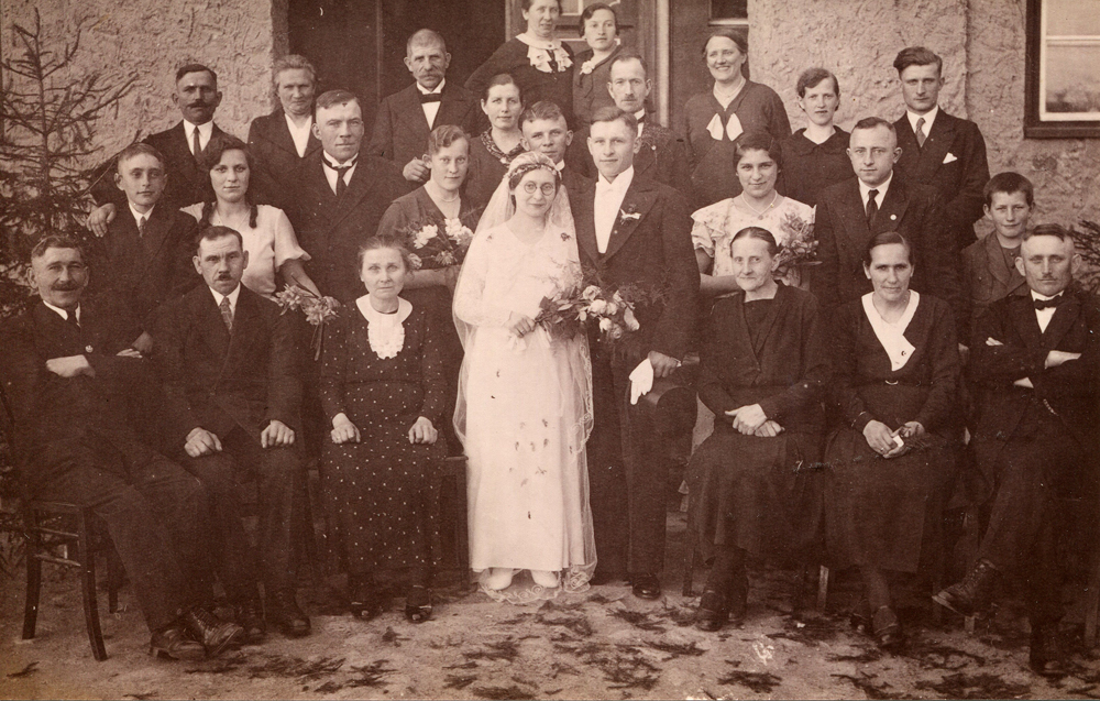 Hochzeit Heinrich Kipar  (etwa 1933) Schuttschenofen ??
