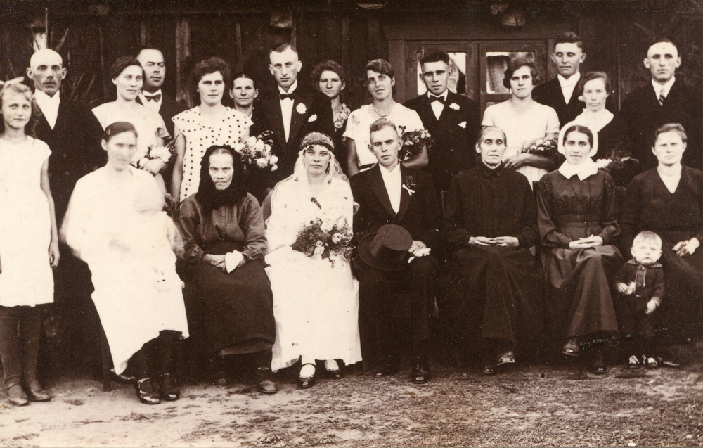 Hochzeit Gustav Lazarz und Auguste Pidun in Schuttschenofen am 28.9.1933