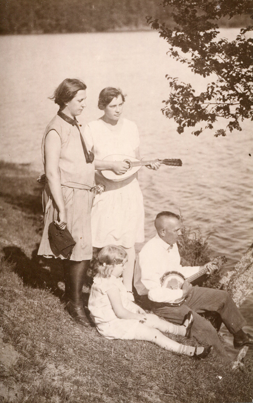 Am Schredno-See im August 1929