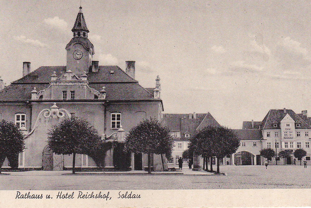 Rathaus und Hotel Reichshof