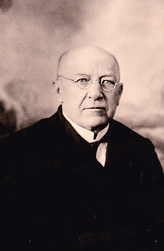 Superintendent Ernst Barczewski